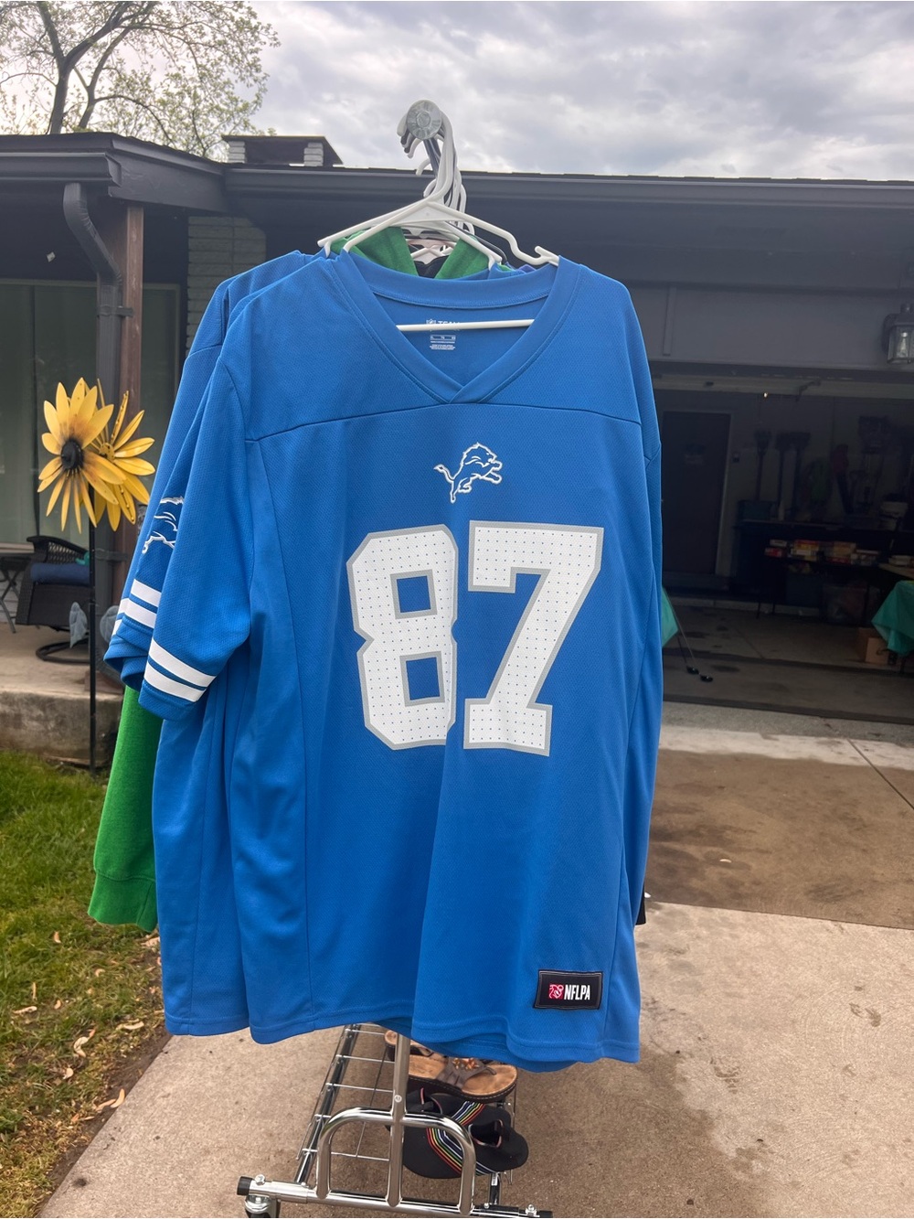 Men’s Detroit Lions Sam LaPorta Jersey. Size XL.